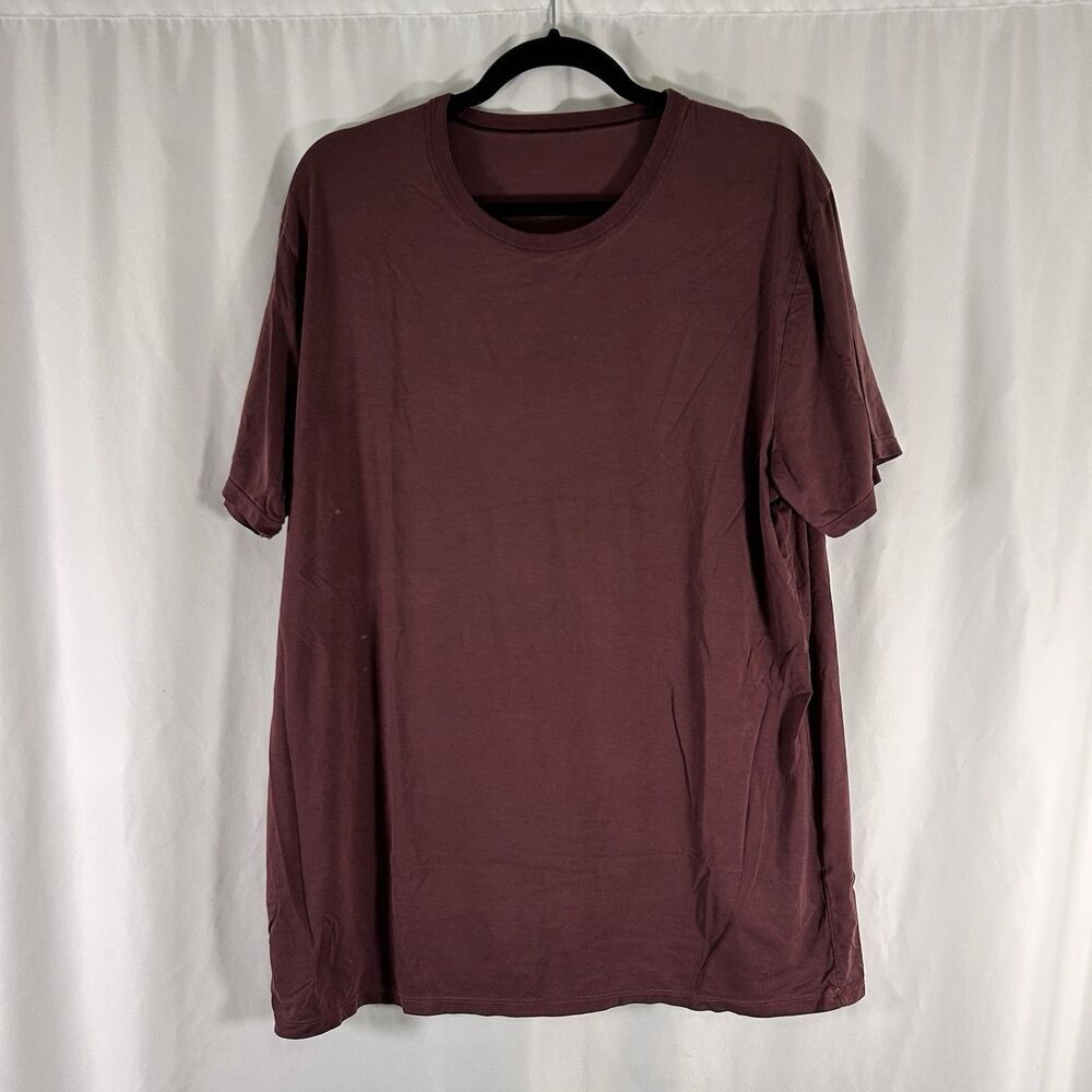 Lululemon Athletic Shirt Men's Large Burgundy Crew Neck Short Sleeve Soft